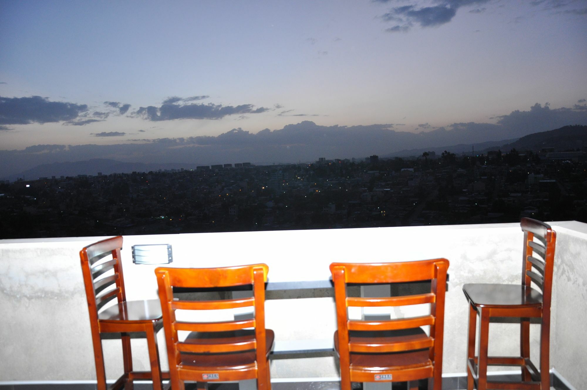 Afro Addis Hotel Apartment Exterior foto